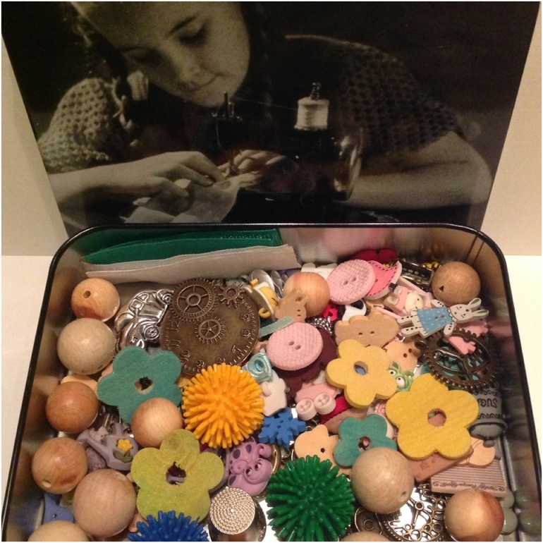 Наша девчачья сенсорная коробочка