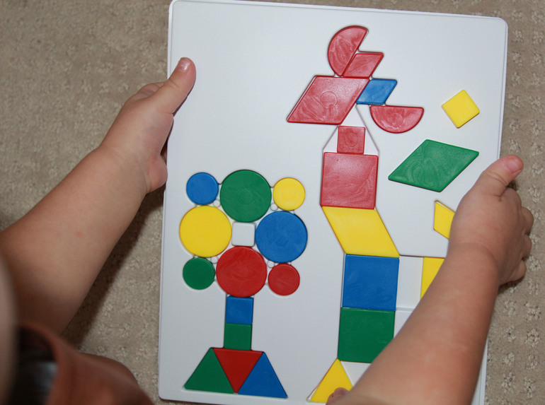 Знакомство с геометрическими фигурами