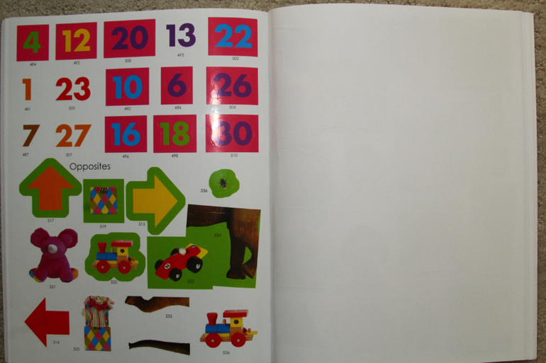 Игрушки в год и десять