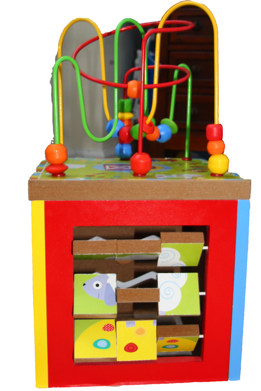 Игрушки в год и десять