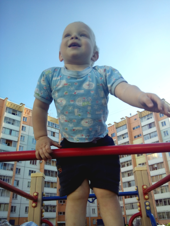 Про садик и немного фоточек))