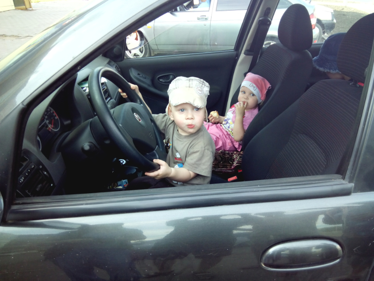 Про садик и немного фоточек))