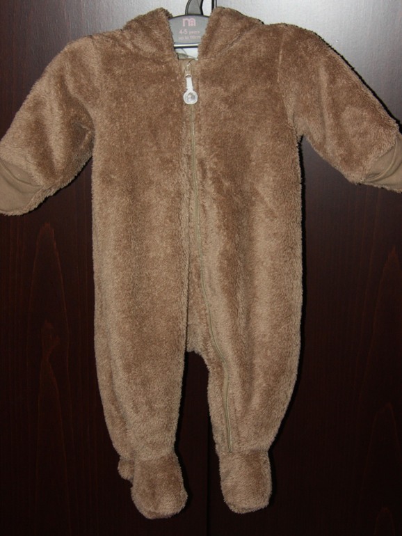 Комбинезон Мишка +шапка размер 62, 650 рублей