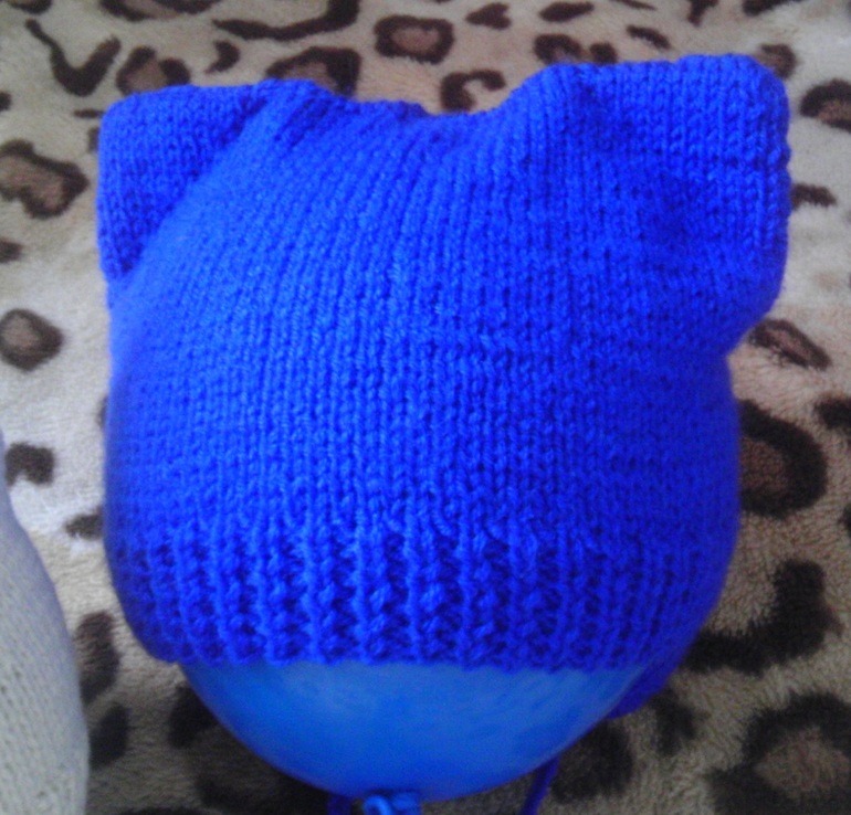 Шапки-кошки и жилет!)