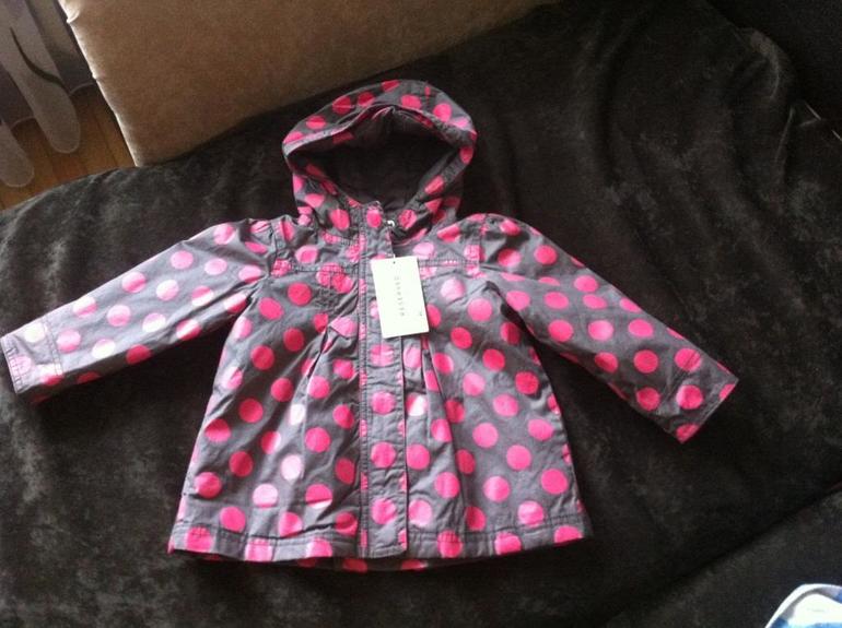 Сколько верхней одежды на осень-весну у ваших 1,5-2 годовалых малышей???