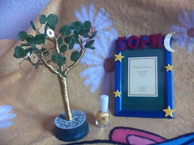 Хомяк пустился в пляс:-) :-) :-)