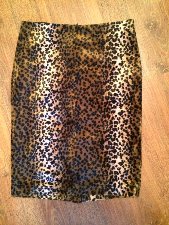 Одежда 42-44-46 новая и в идеале. Дешево.