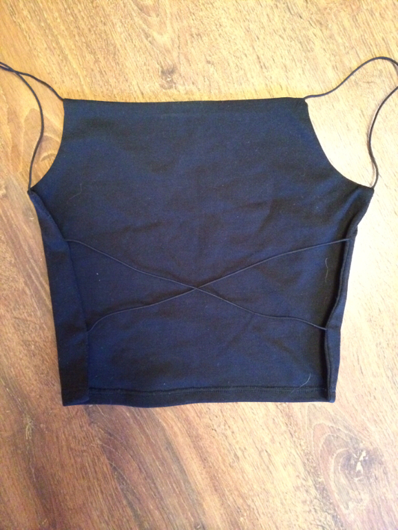 Одежда 42-44-46 новая и в идеале. Дешево.