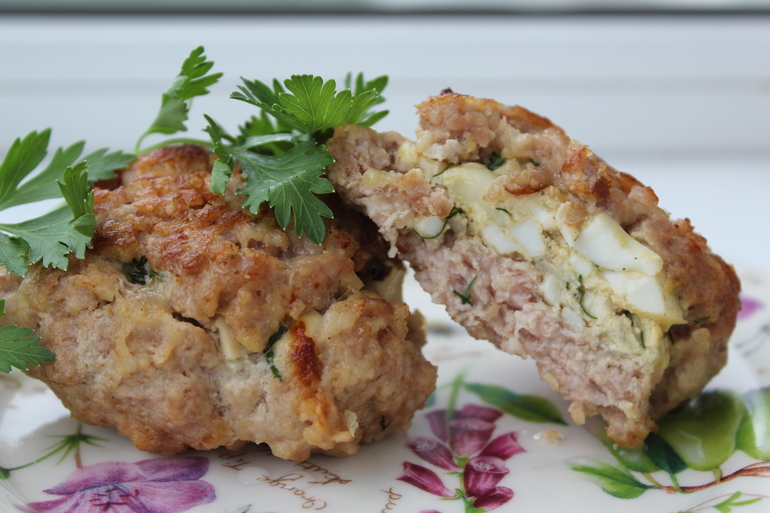 Котлетки с начинкой!