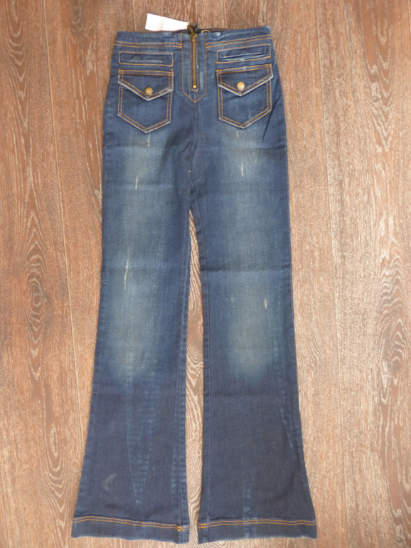 Джинсы клеш возвращение... или уже надоели?