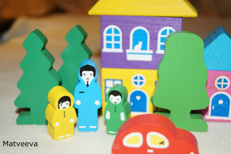 Наши деревянные игрушки 10 мес - до 1,7 . Часть 6.