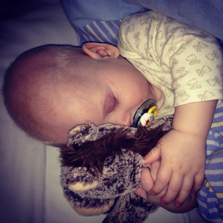 А как спят ваши детки