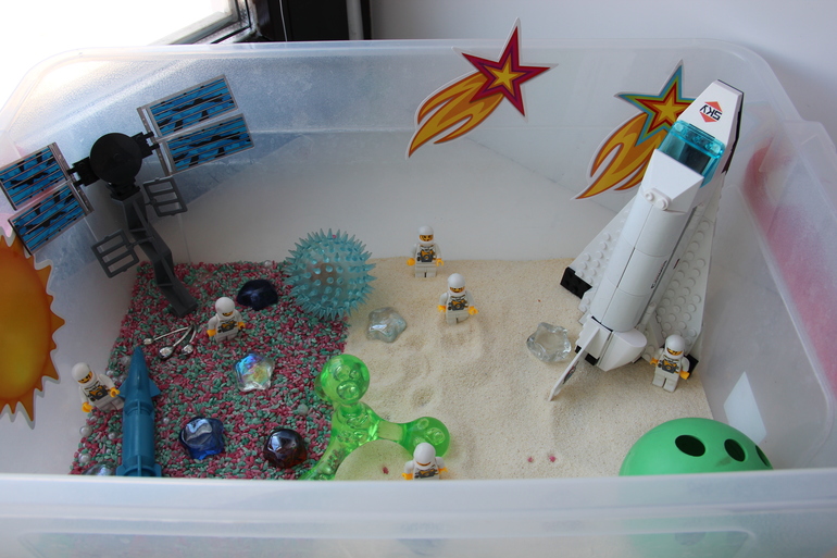 Сенсорная коробочка на тему