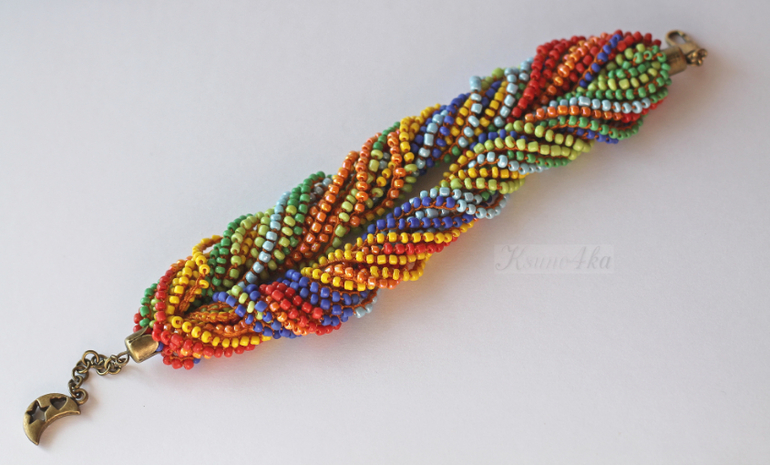 Новый цветочек из новых браслетов)