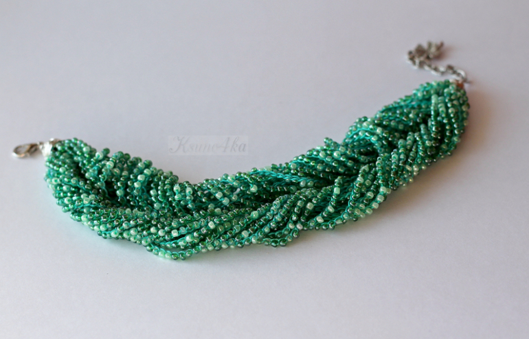 Новый цветочек из новых браслетов)