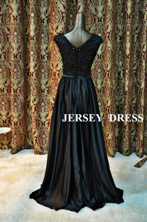 Вечерние платья от 2000р!