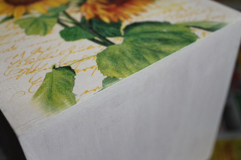 Совместный декупаж короба для специй.