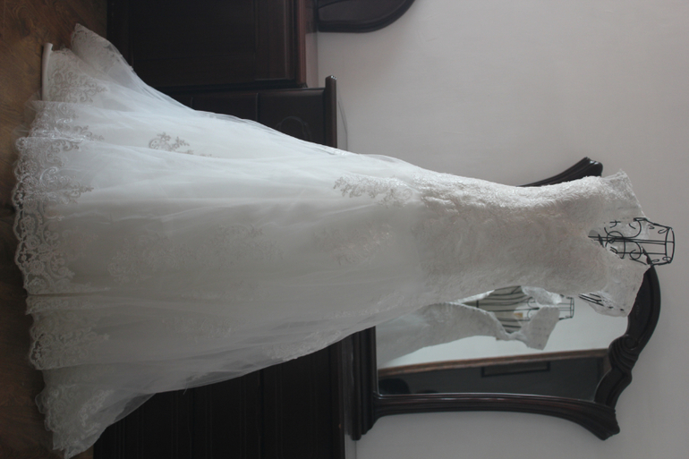 Хваст. Фото посредника. СВАДЕБНОЕ ПЛАТЬЕ!