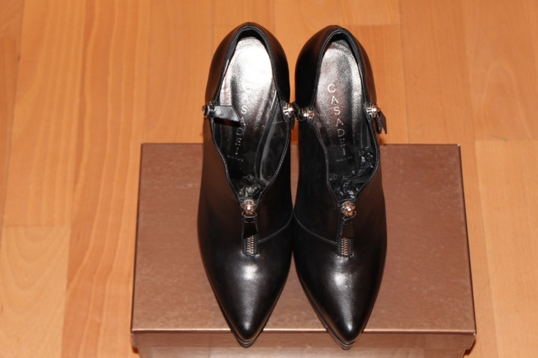 Добавила!!!Брендовые туфли Versace, Dior, Christian Louboutin, Miu Miu