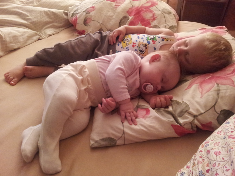 Давайте знакомится)