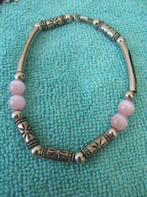 часы,бижутерия. почта .