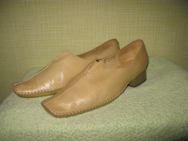 Обувь жен. 39.5-40 . балетки 38.5 .кроссовки 38-38.5 унисекс. сапоги деми 39.5-40.почта .