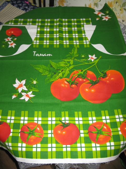 ткань(отрезы) и немного разного для рукодельниц . почта .