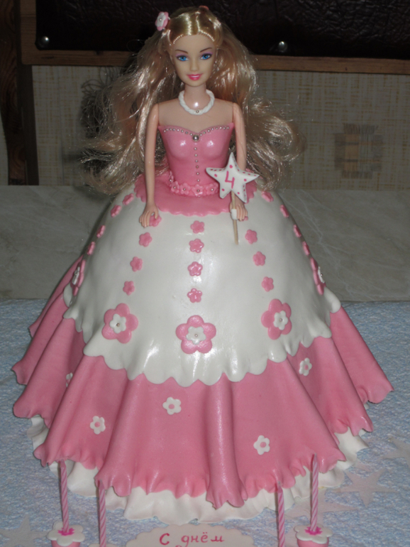 Торт-кукла «Розовая принцесса»