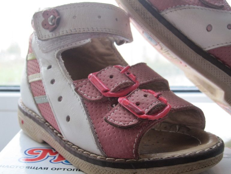 обувь сезон весна-лето на девочку размер 20-23