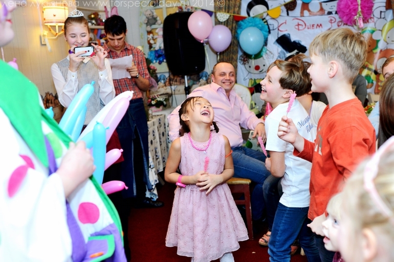 Годовасие Евунделя. Часть вторая - торжественная. Принцесс Пати.