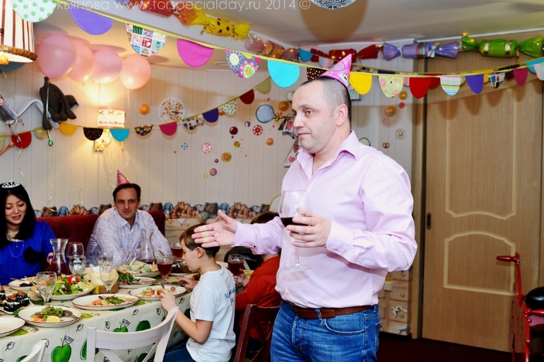 Годовасие Евунделя. Часть вторая - торжественная. Принцесс Пати.