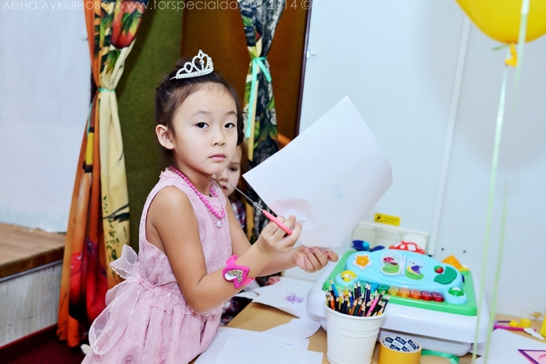 Годовасие Евунделя. Часть вторая - торжественная. Принцесс Пати.