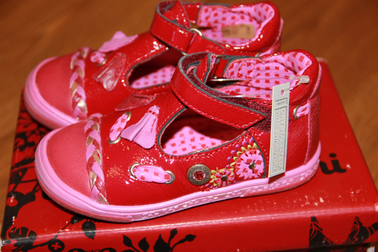 Catimini, Falcotto 22 размер, новые. Почта.