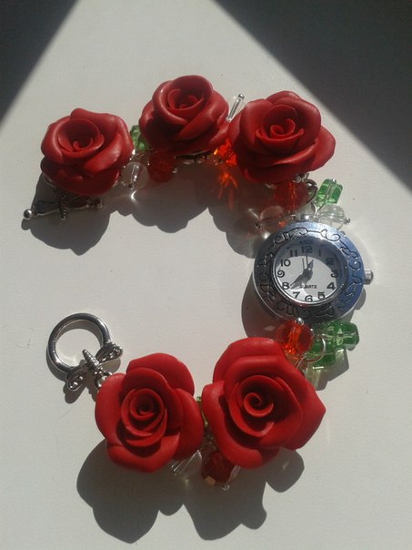 Ручные часики,цветочные мотивы из полимерной глины.