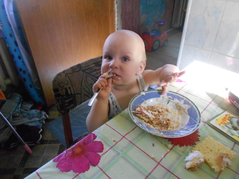 Артёмке полтора года.