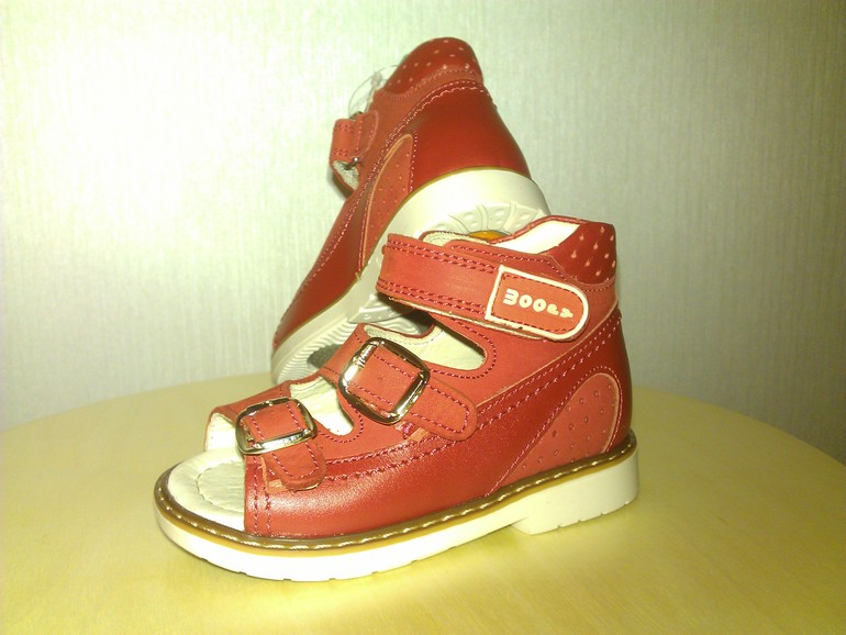 Босоножки 21р. Нам малы(