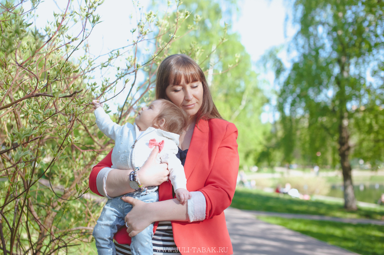 Полинка 9,5 месяцев