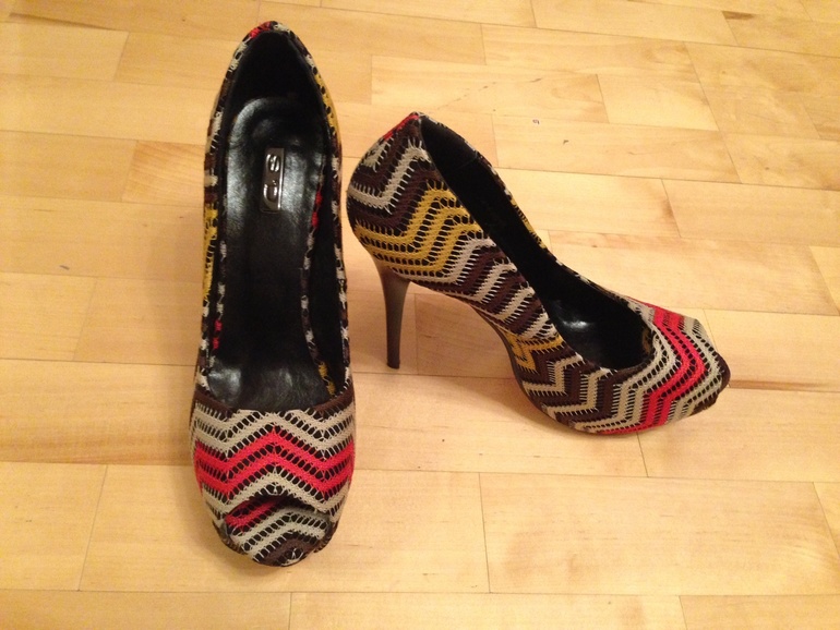 Обувь для взрослых Новая!