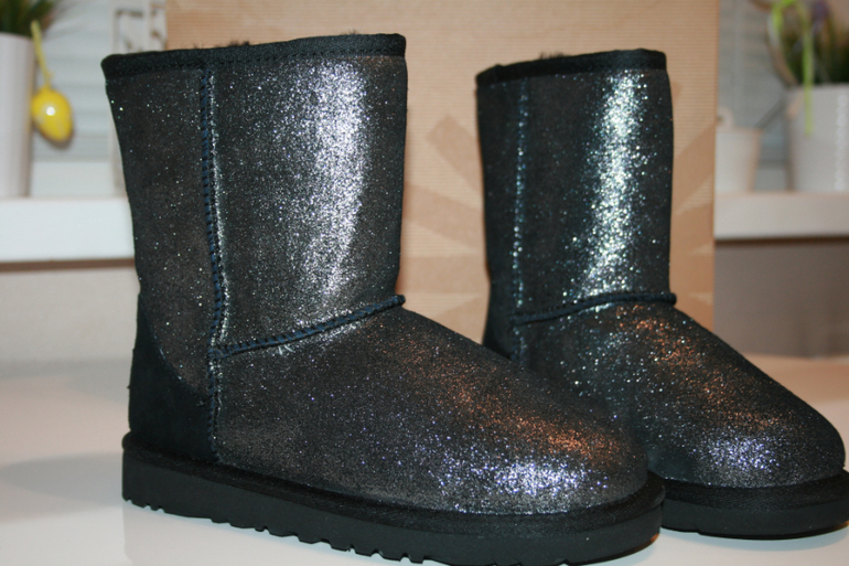 UGG, оригинал, 31 и 31 р-ры, 3000 и 3200 ру