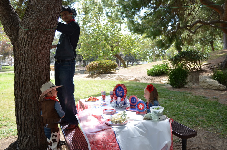 Ковбойский День Рождения наших Солнышек!!! 4 года