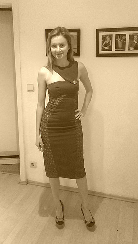 Платье Versace.