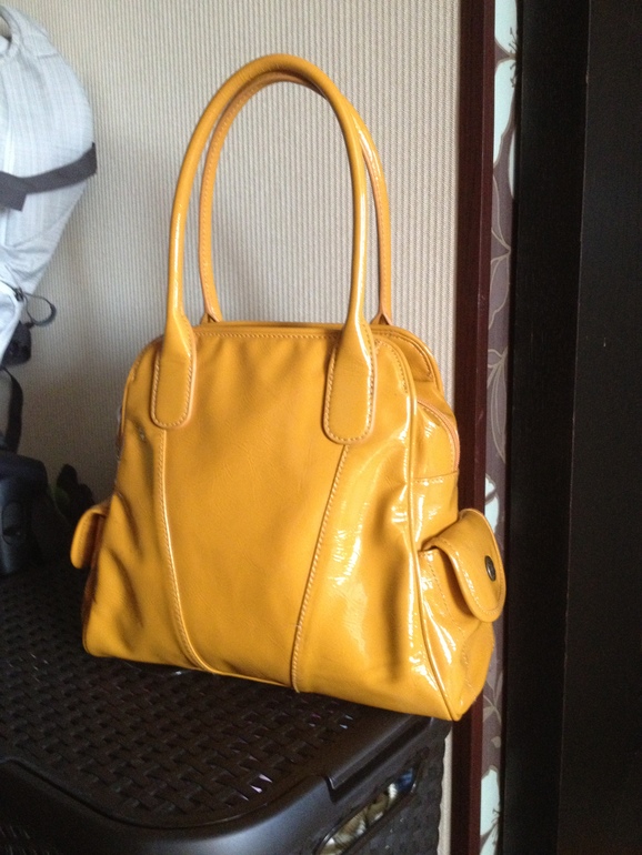 Сумка горчичного цвета. 400 руб.(не кожа.)