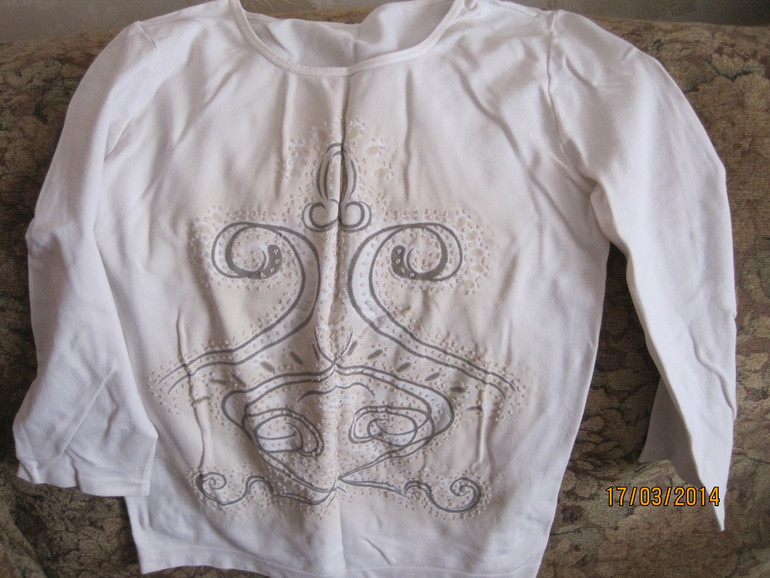 Отдам даром одежду для девочки подростка