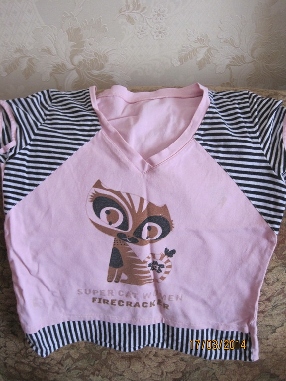 Отдам даром одежду для девочки подростка