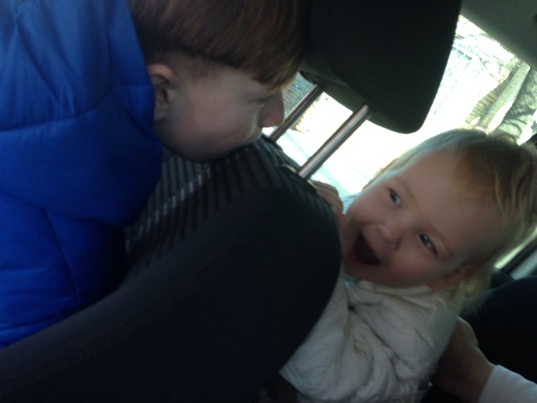 Ждал младшую сестру)