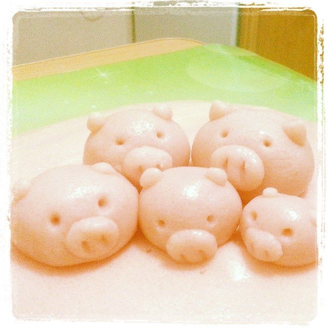 Торт... Пять поросят))))