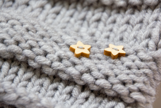 Пинетки и шапочка для малыша