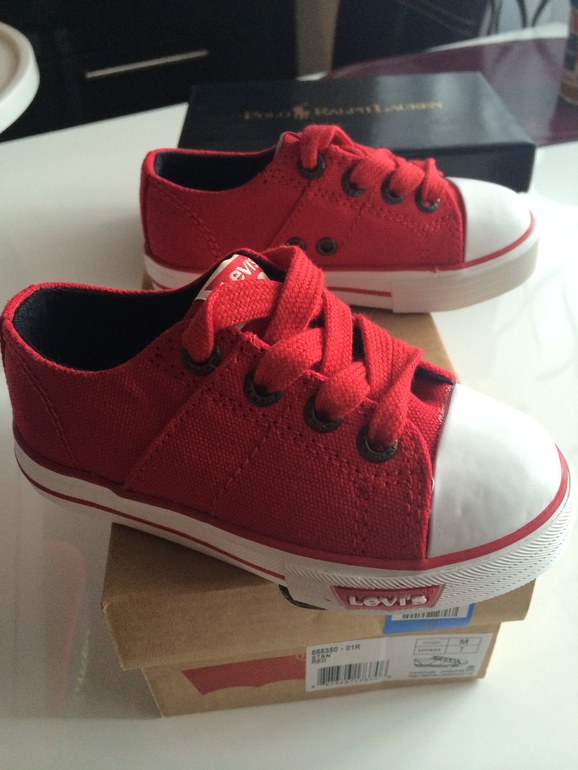 кеды Levis 1400р