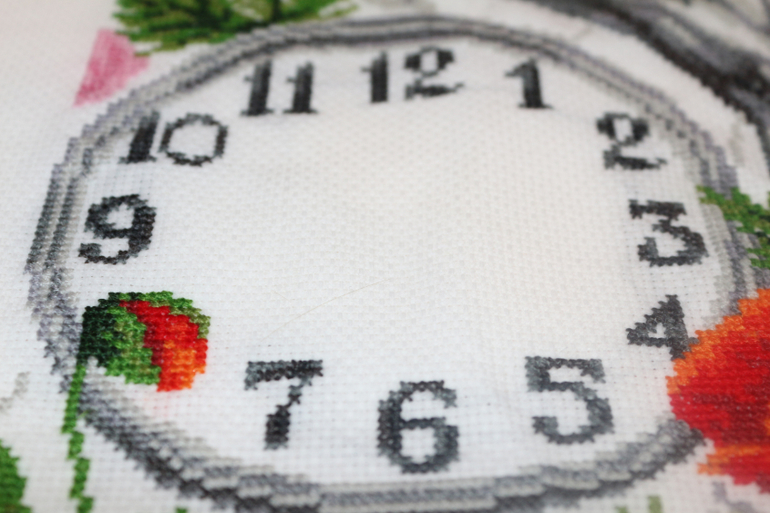 Часы с символом года)))