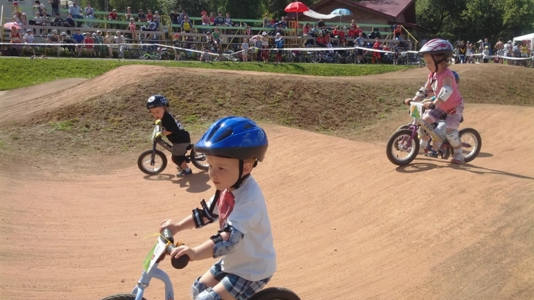 Беговелогонка или наши первые соревнования